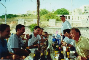 sr-gib-00-lunch-on-gozo-001